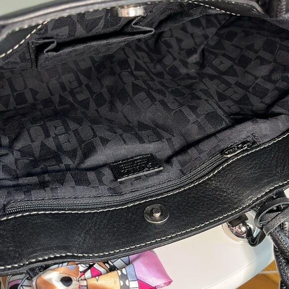 Furla Black Leather Tassel Tote w/COA, Dust Bag & Scarf EUC No Callout MSRP$450 - Picture 14 of 16